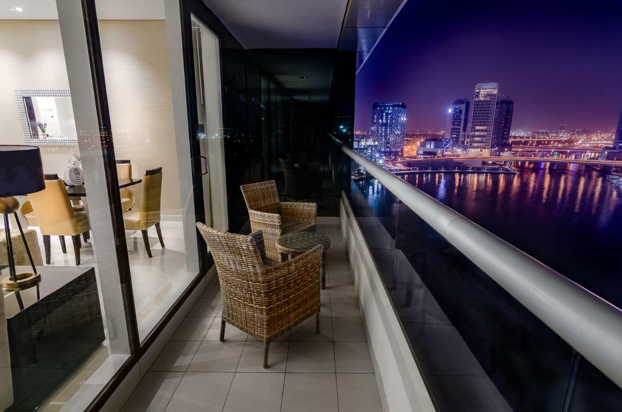 Waterfront Downtown- Damac Maison Canal View Дубай Экстерьер фото