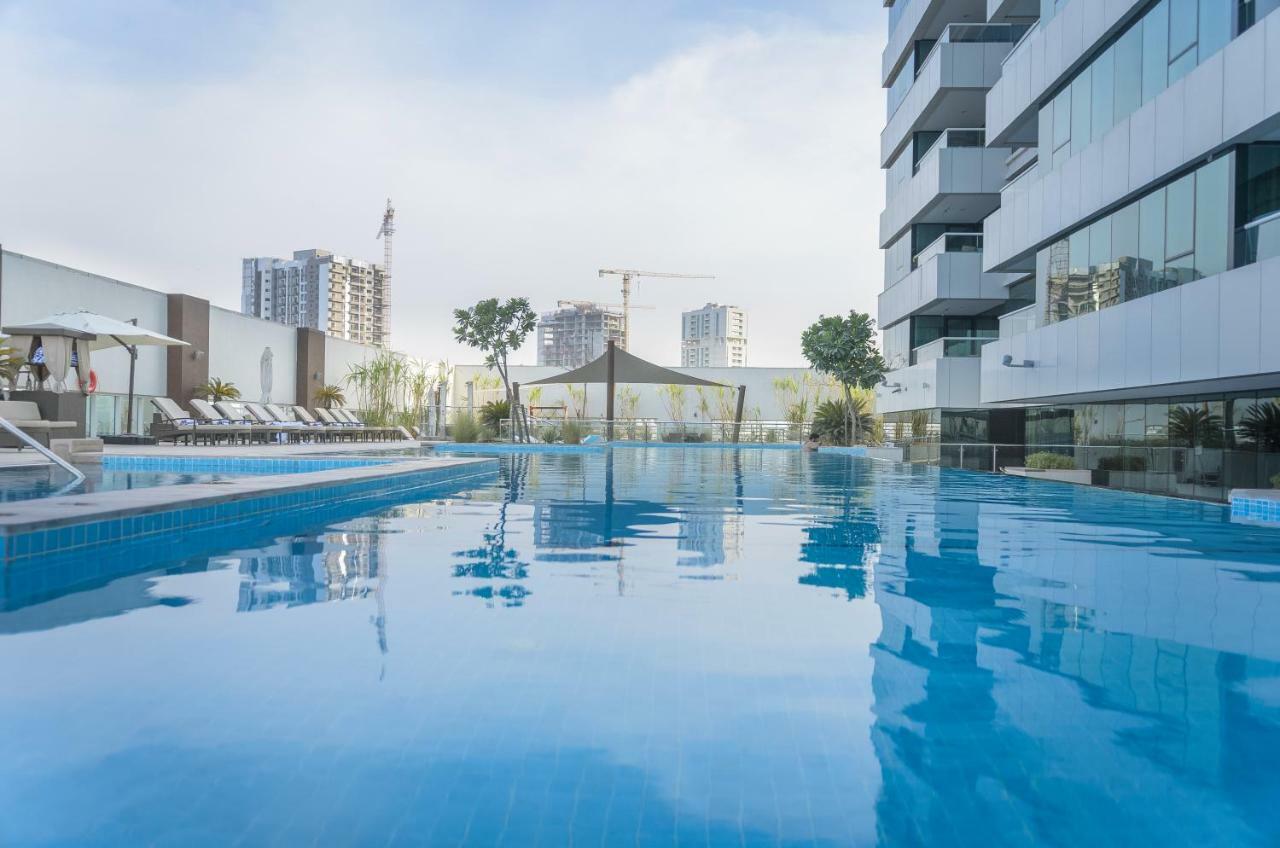 Waterfront Downtown- Damac Maison Canal View Дубай Экстерьер фото